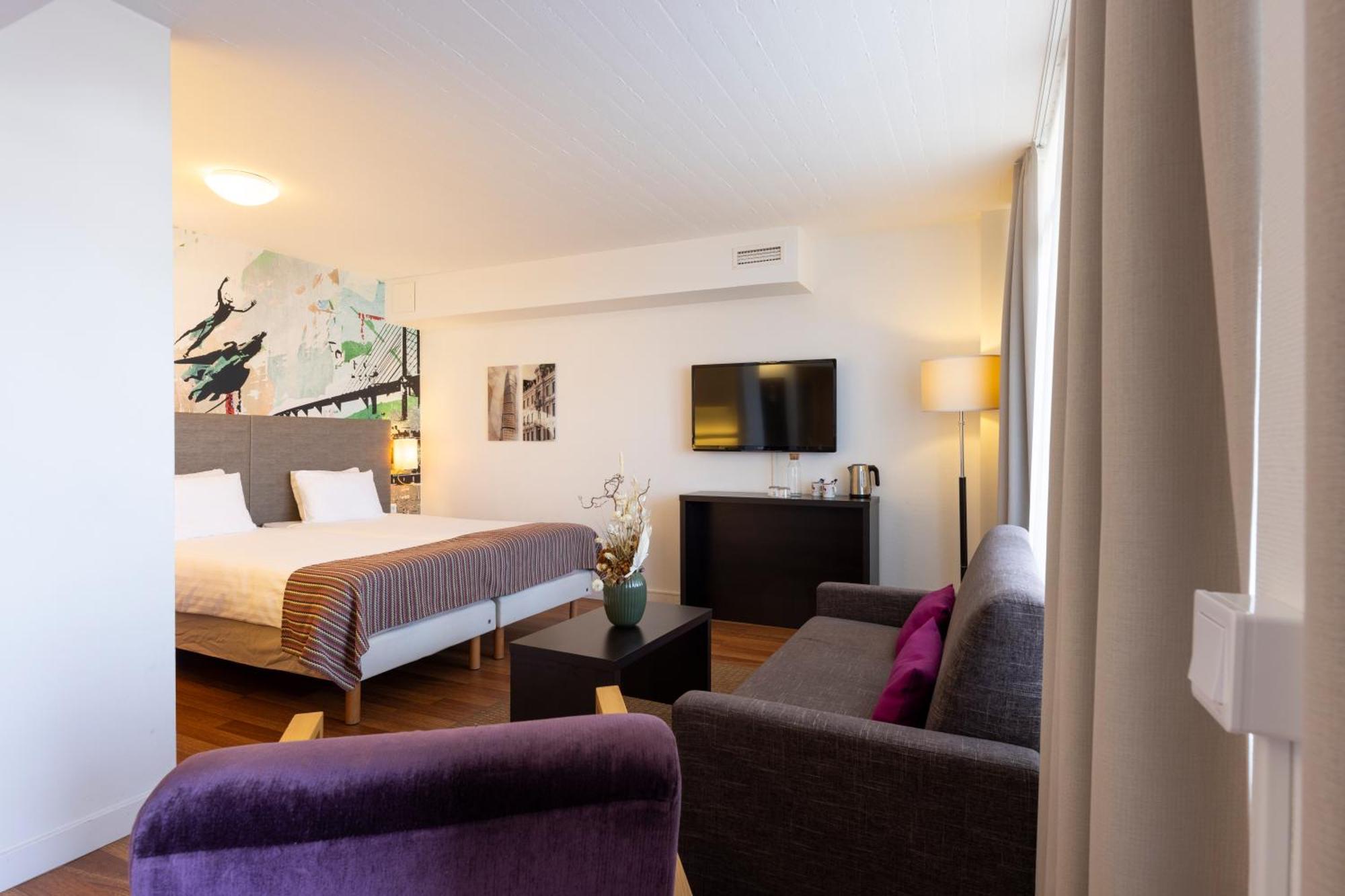 Good Morning+ Hotel